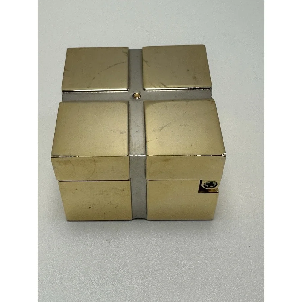 Xanadu Gift Box NO Bow New Battery Mini Clock‎ Watch V